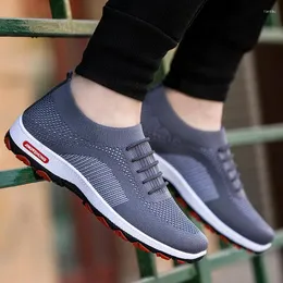 Fitnessschuhe Vertvie Männer vulkanisieren Turnschuhe tragen unauffällige nicht rutschende männliche Mesh Tenis Plus-Size-Schuhe