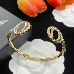 Bracelets Women Designer Letter Hollow Out Open Bangle Jewelry 18K Gold Plated Stainless Steel Crystal Cuff Bracelet Wristband Wedding Gifts Accessories