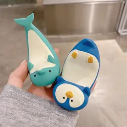 2024 Neuer Harz Penguin Delphin Mobiltelefonhalter Desktop Support Stabil Cute Animal Stand Holder für Xiaomi Huawei2.für Harzdelphin 1.