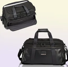 حقيبة سفر كبيرة للسفر لـ MEN039S للأعمال والترفيه Duffel Duffle Handbags Nylon Mommy Bags Losttle3171347