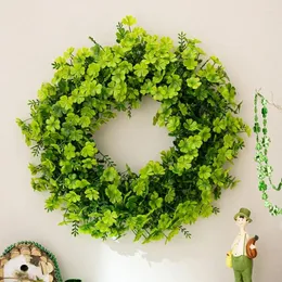 Flores decorativas Patricks Day grinaldas artificiais trevo de quatro folhas guirlandas grinaldas verdes para cafeterias de fazenda decoração