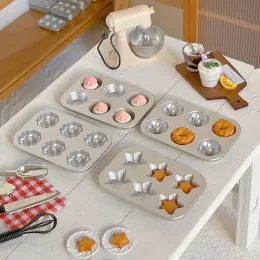 1pc Dollhouse 미니어처 미니 페이스트리 비스킷 쿠키 케이크 케이크 빵 실버 곰팡이 DIY 음식 놀이 합금 금형 액세서리 홈 장식 선물