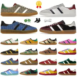 Beige Letter Brown White Green Red Pink Metallic Gold Casual Shoes Women Men Black Multicolor Velvet Yellow Leather Rubber Lace-Up Sneakers Designer Trainers