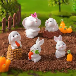 Micro paisagem de cenoura de coelho branco Cenã Micro Crafts Acessório de jardim de fadas em miniatura Figura moderna Carro de Natal/decoração doméstica