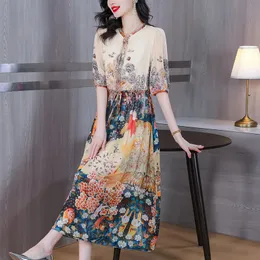 Summer Womens Silk Vintage Printing Short Sleeve Dress Ethnic Vneck midja Slim Long Robe 240412