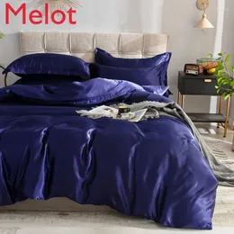 Set di biancheria da letto stampato Abito per la casa a colori solidi set a 4 pezzi Sheet di copertura trapunta di seta reale di alta qualità