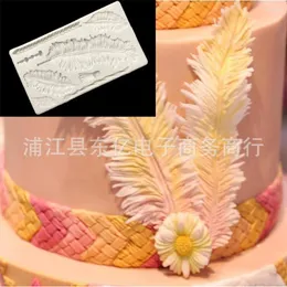 Baking Moulds Feather Texture Inverting Sugar Cake Mould Silica Gel Printing A104