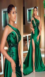2023 Hunter Green One Shoudler Neckline 신부 들러리 드레스 High Side Split Long Sweep vestidos de fiesta Arabic Aso Ebi Maid of HO8074570