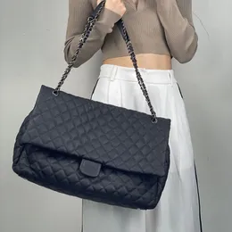 Tasarımcı Çanta Kadın Calfskin Maxi Havaalanı Kapitone XXL Çanta Gümüş Metal Donanım Matelasse Zincir Omuz Messenger Çantası Büyük Kapkite Tasarımcı Sacoche Valiz