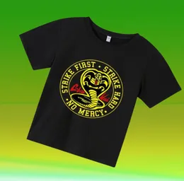 Cobra Kai Tshirts Jungen und Mädchen Sommer Baumwolltipfel T -Shirts Drucken T -Shirt Kid T -Shirt Homme Mode übergroße Hemd Baby Kleidung 4808388