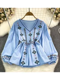 Kobiety Spring Autumn Bluzka Vintage Ethnic Style haft vneck pullover luźne pasy bawełniany lniana koszula swobodny top D5048 240412