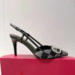 Lady Pointed Toes Stiletto Sandals äkta läderkristalldekorationspumpar Slingback Dress Shoes Women's Luxury Designers Party Evening Shoe 35-43 med låda
