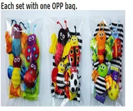 Whole20pcslot bebek çıngırak oyuncaklar bahçe böcek bilek çıngıraklı çoraplar bee ladybug saat ve ayak bulucu1745761