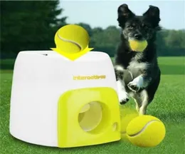 Hund Tennis Ball Thrower Pet Chewing Toys Automatic Throw Machine Food Reward Teeth Chew Launcher Spela Toy 2111112131577