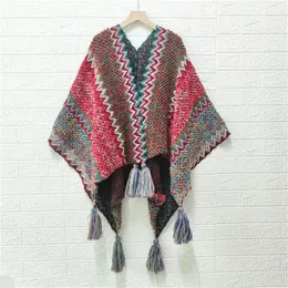 Poncho gestrickt