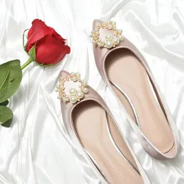 Casual Shoes Size 31-46 Extra Big Women Wedding Flat Heel Pearls Pointed Toe Silk Flats Banquet Bride Chinese Red Pure Color