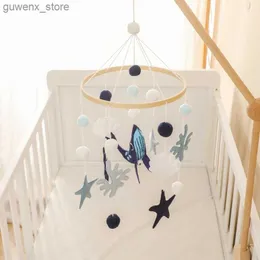 Mobiler# Baby Crib Mobiles Cartoon Felt Whale Rattles Toys Newborn Music Box Bell Hanging Toys Holder Bracket Spädbarn Crib Toys Gifts Y240412