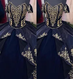 Altın İşlemeli At Quinceanera Elbiseleri 2023 Lacivert Ball Repses Of Omuz Prenses Katmanları Tatlı 16 Elbise Mezuniyet Prom G8050330