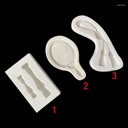 Baking Moulds Fringed Knots Decorated Around The Silicone Mold Of Fondant Cake 15-737