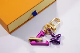 Designer Keychain Women v Letters Designe Designer Portafoglio Toporte Top Auto Llavero Chain Fickle Jewelry Flower Keychaining Keeechains Lanyards