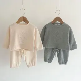 Shorts 03 Jahre alte Babykleidung Herbst Jungen und Mädchen gestreift Longsleeved Pullover + Shorts Baby Einfache Longsleeved Hosen Anzug Anzug