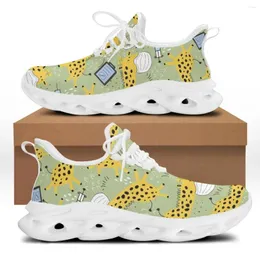 Lässige Schuhe Yikeluo Schöne Giraffe Muster Frauen Mesh Swing Sneakers Cartoon Damen Pflege Schnürung