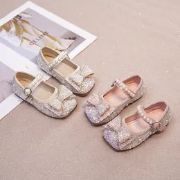Flickor bow prinsessor skor barn småbarn sandaler bröllop fest klänning sko vår höst mjuk sula vatten diamant läder barn dans prestanda skor k6fv#