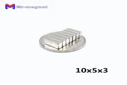 Magnesy lodówki 100pcs N35 1053 mm Magnet stałego 1053 Super mocny blok dymu 10x5x3 NDFEB 10x5x3mm z powłoką niklu7388895