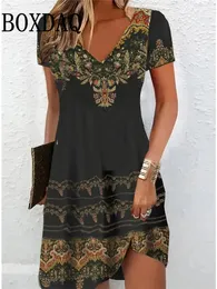 Abito a manicotto corto in stile etnico da donna Summer Vintage Floral Abite Vneck Abiti casual retrò sciolte taglie forti 240412