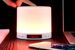 Nya ankomster TWS Lamp Bluetooth Portable Högtalare Smart LED Light Wireless Outdoor Speaker Support TF Card Super Bass Wireless Spea7310649