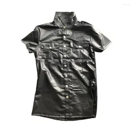 Camisas casuais masculinas camisa de decoração de bolso no peito elegante performance de couro falso com colarinho para a boate