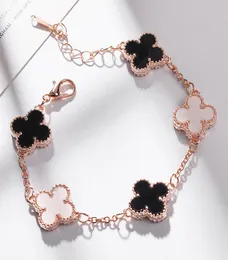 2020 Brandclassic Design Four Clover Charm Bracetetヨーロッパとアメリカの販売女性039Sファッション豪華なジュエリーChr7170042