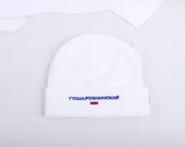 Mode stickat dobby caps gosha rubchinskiy nationell flagga broderat garn färgat mössa för vinter balck vit unisex vuxna hattar6208387