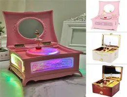 Classico ballerina rotante ballerina Piano Box Box clock per gioielli di plastica Meccanismo di musica a manovella GIRN CRANK GIOCO DI NATALE 212652812