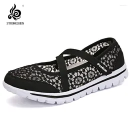 Sapatos casuais fortes femininos tênis de verão deslizam na moda tecido respirável lace simples lda