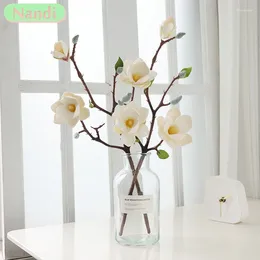 Dekoracyjne kwiaty symulowane małe magnolia pojedyncza gałąź Eva ręka odczuwa wielokrotną dekorację kwiatów kwiatowe ozdoby kwiatowe