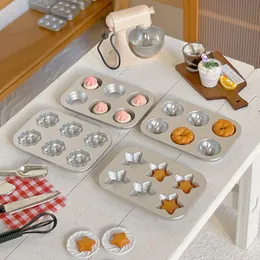 1: 6/1: 12 Skala Miniaturpuppenhaus Mini -Gebäck -Kekse Kekskuchen Bread Silber Schimmel DIY Food Play Silicon Schimmelpilzzubehör