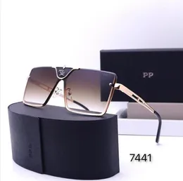 Designerskie okulary przeciwsłoneczne męskie okulary PC PESP Pełna ramka Uv400 Sun Proof Womens Fashion Kieliszki ludzie Odrzucają ścieżkę Niezwłoczni Adumbral na plażę na świeżym powietrzu