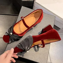 Sıradan ayakkabılar dauxuefei 2024 Sonbahar Kadın Velvet Mary Jane Flats Tatlı Bowtie Kore tarzı Kadın Zarif Günlük Bayan Satış