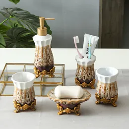 Nydeuropeisk keramik Badrum Fem-delad kostym Badrum Wash levererar Hem Mouthwash Cup Tandborste Holder Set Combination