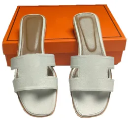 Classical women slipper sandalen designer shoes lacquer surface leather oran silver plated gold colors flat comfortable letters slides trendy sh07 C4