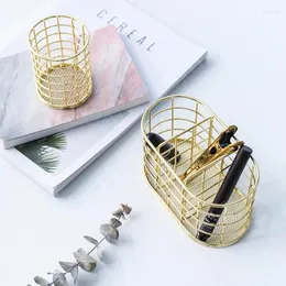 Storage Bottles European Style Pen Holder Light Luxury Desktop Fruit Frame Stationery Basket Makeup Brush Eyebrow Pencil Bucket