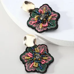 Orecchini a pennaglietta perle di fiori vintage fatti a mano in tema gioielli grandi gocce per donne tendenza fascino di lusso accessori unici accessori