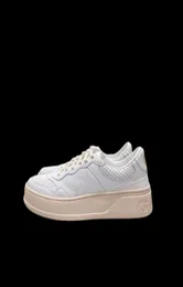 2021 Frühling Neue Plattform bequeme Schuhe Frauen039s Sneakers Mode Schnürung Casual Little White Women erhöhen Vulcanize3310601