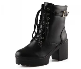 Женщины -моды Женщины Martin Lace Up Angle Boots Black White Boots Ultra очень высокий каблук Bootie Block Cracky Keel размер 34408871800