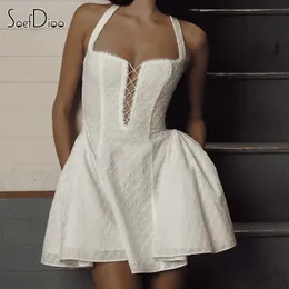 Soefdioo sexig fantastisk halter fyrkantig krage ärmlös bandage aline miniklänning kvinnor sommar elegant klubb vestidos klänningar 240329