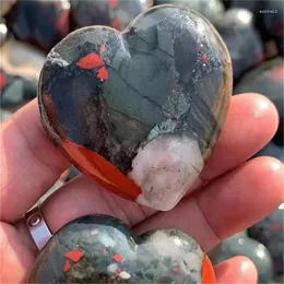 Dekorativa figurer 1PC -SHAND CARVED CRYSTALS Crafts Gemstone Natural Bloodstone Heart Shaped Stones till salu
