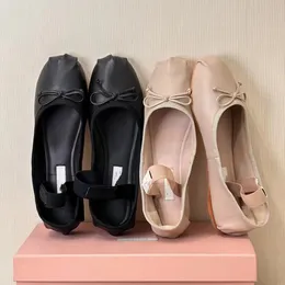 Miui Ballet Flat Dress Shoes Unisex Bow Silk Shoes Ballerina Dance Casual Shoes Fashion Luxury Famous Designer Dress Shoes Classics Yoga High Quality Shoes