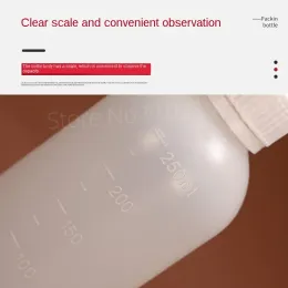 10 ml 50 ml 100 ml 200 ml graderad plastvattenflaskskala Semi transparent provtagning PE Small Mouth Liquid Solvent Packaging