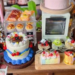 Comida em miniatura feita à mão, argila de frango embrulhado em chocolate pão de pão com creme de creme para lanche BJD Decoração da casa de boneca